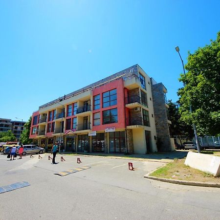 Menada Crystal Park Apartments Pantai Sunny Luaran gambar