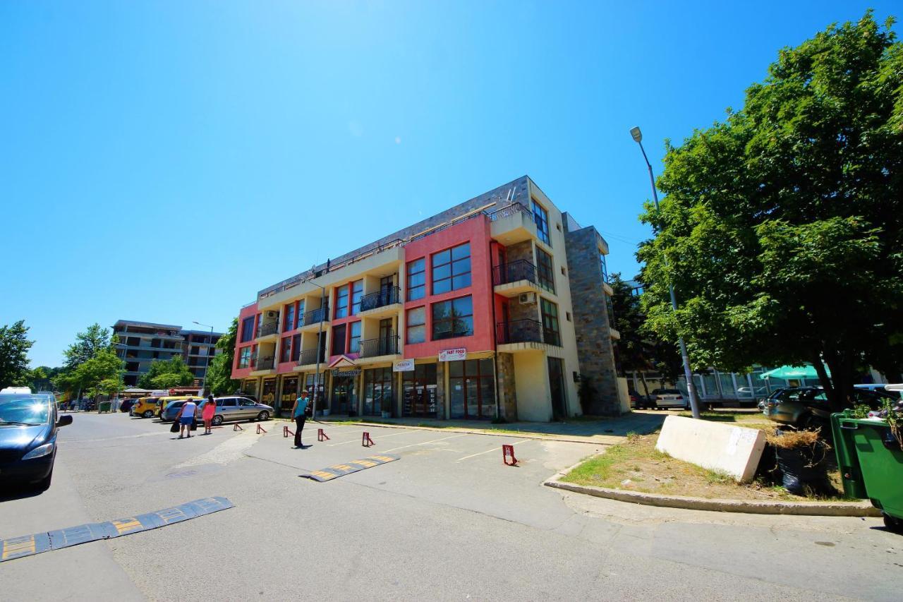Menada Crystal Park Apartments Pantai Sunny Luaran gambar