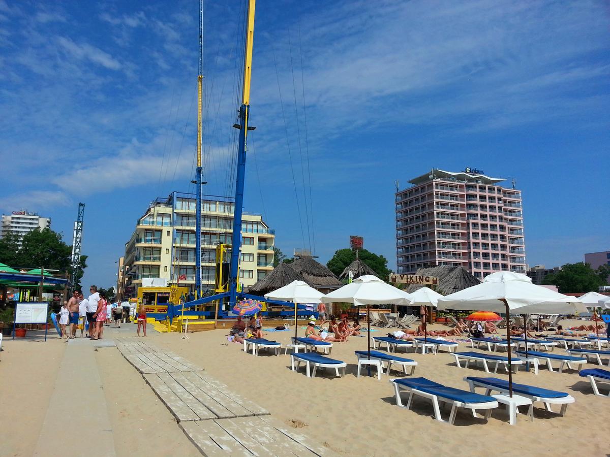 Menada Crystal Park Apartments Pantai Sunny Luaran gambar
